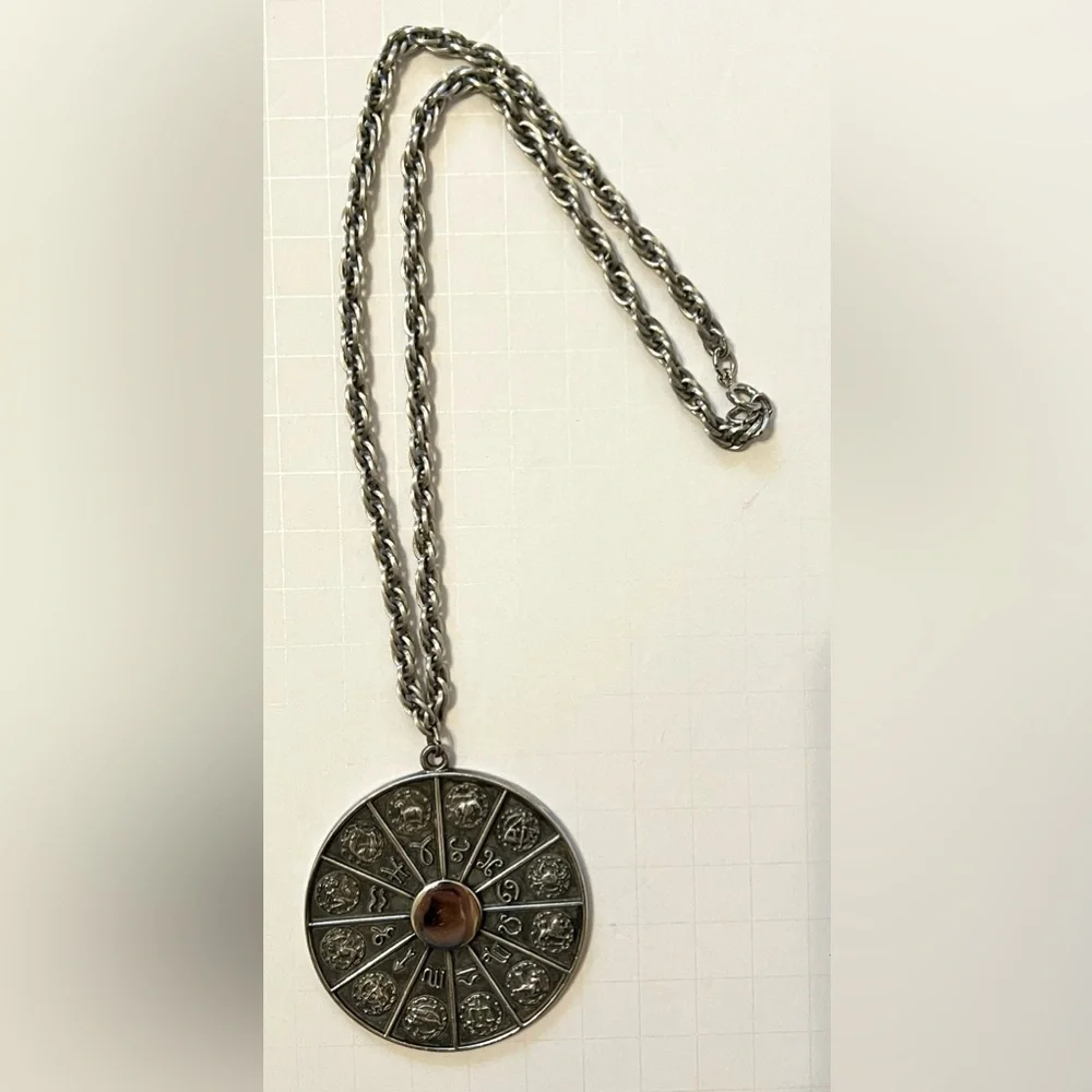 Napier naoier zodiac